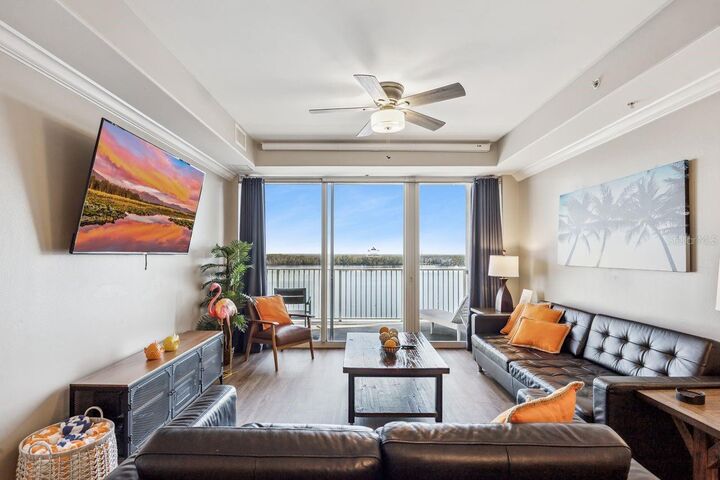 Property Photo:  13427 Blue Heron Beach Drive 804  FL 32821 