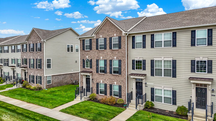 Property Photo:  17252 Henslow Drive  IN 46074 