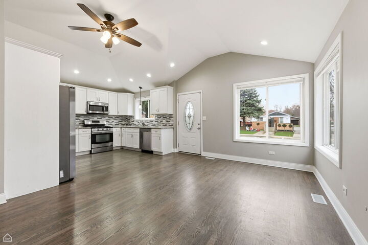 Property Photo:  7701 S Christiana Avenue  IL 60652 