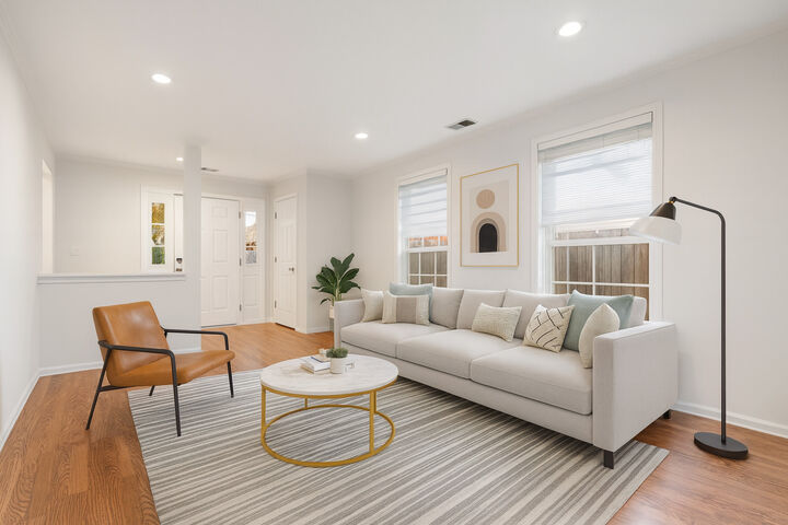 Property Photo:  1460 Ferndale Avenue  IL 60035 