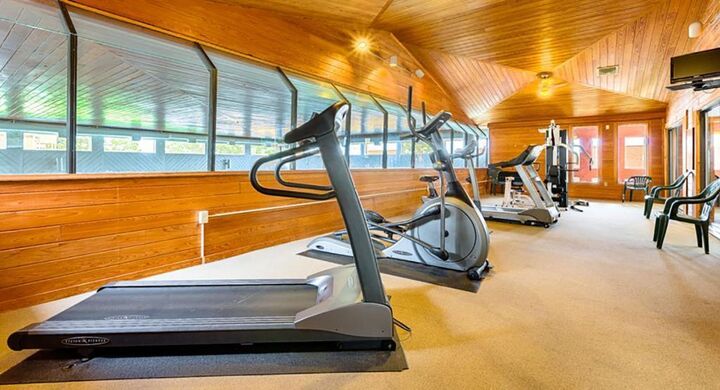 Property Photo: 1373 Post Road 4E ME 04090