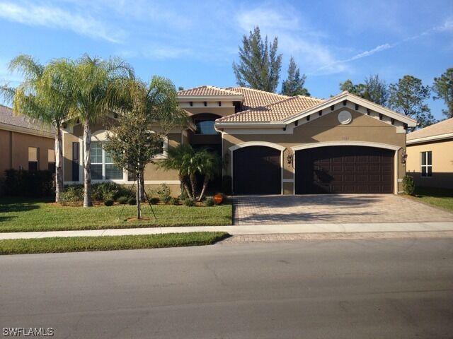 Property Photo: 6637 Marbella Lane FL 34105