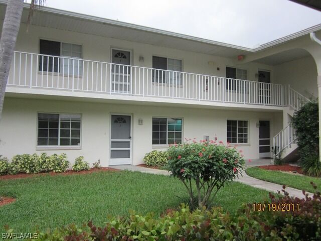 Property Photo:  388 Belina Drive  FL 34104-8450 