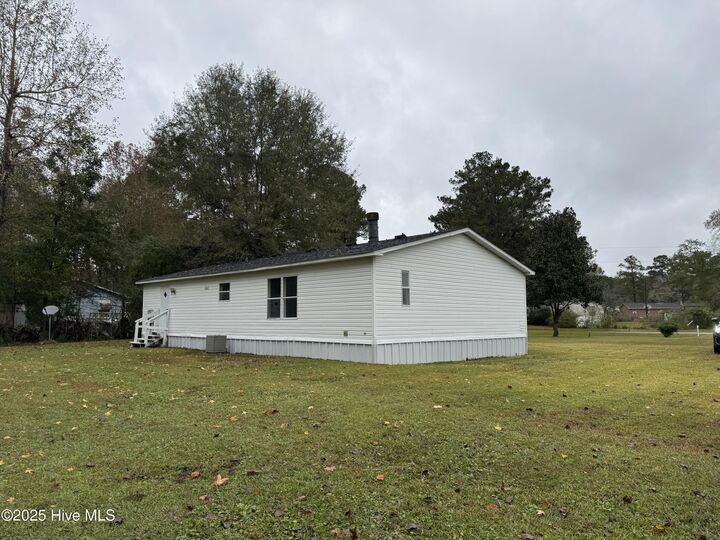 Property Photo:  1118 Henderson Road  NC 28540 