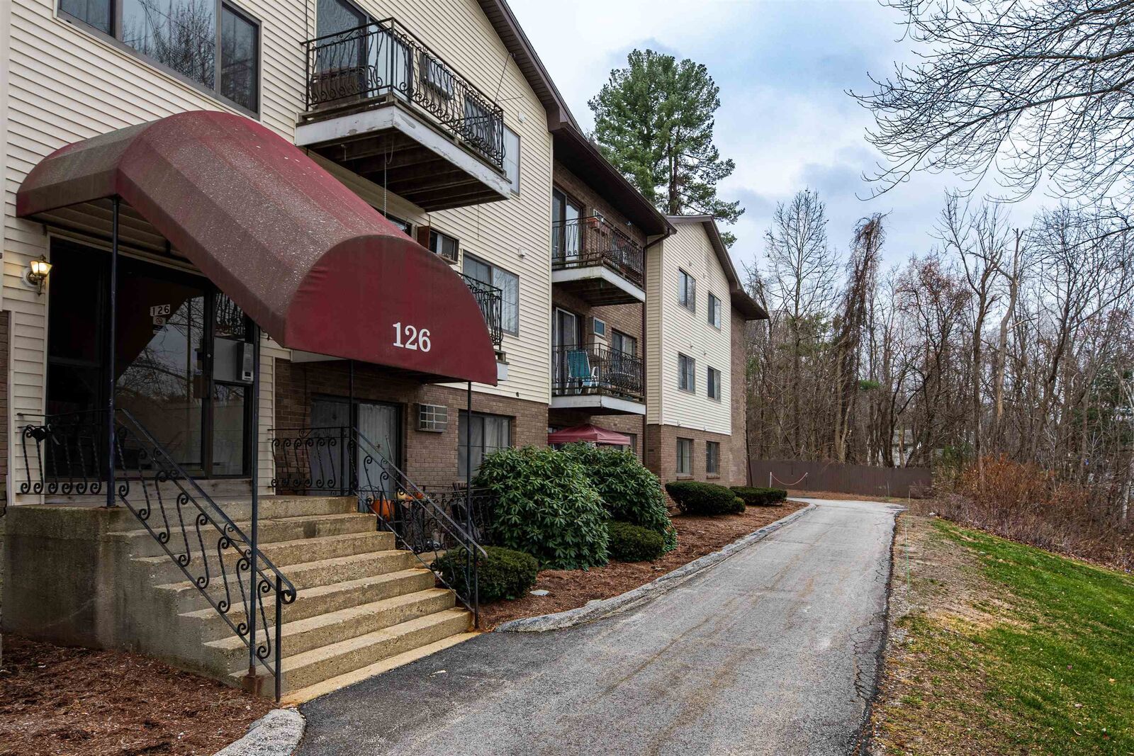 Property Photo: 126 Mammoth Road NH 03106