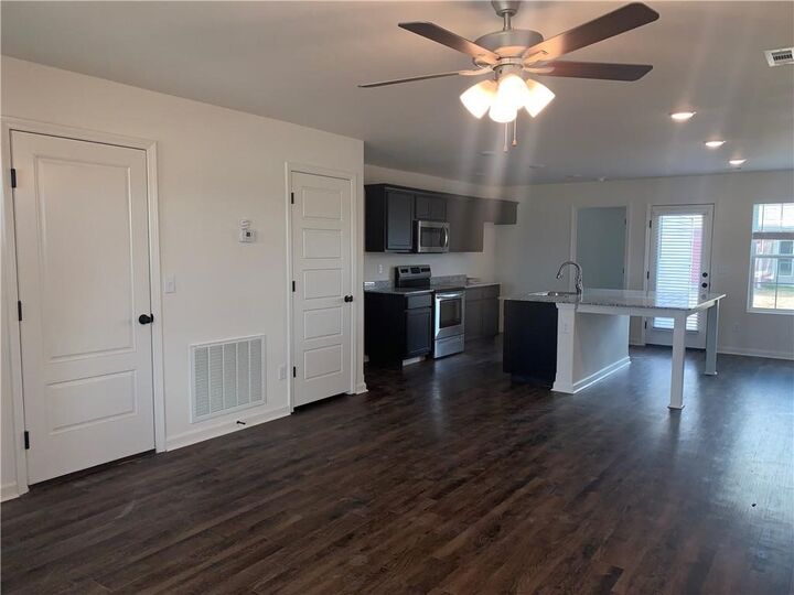 Property Photo: 824 Parrot Lane AR 72761