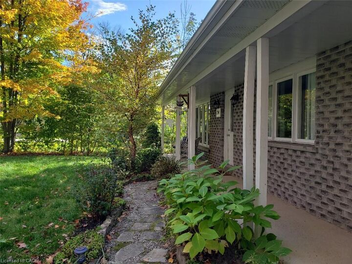 Property Photo: 74 Moreau Parkway ON L9M 0H3