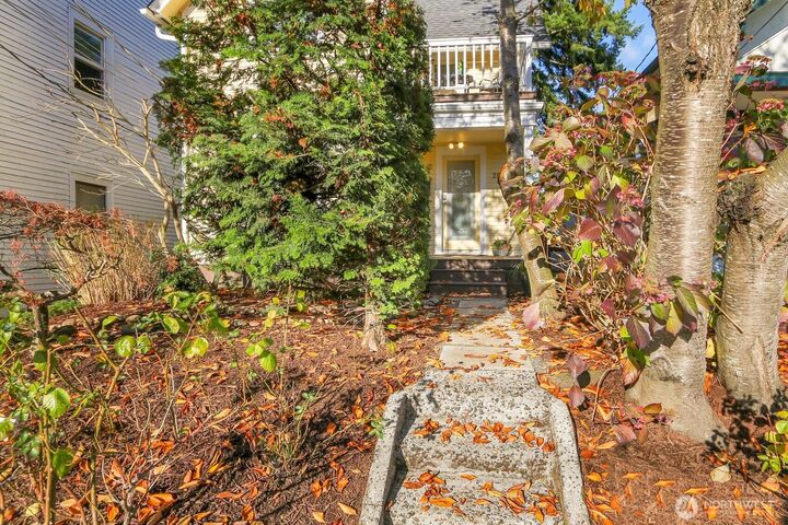 Property Photo:  2850 NW 65th Street  WA 98117 