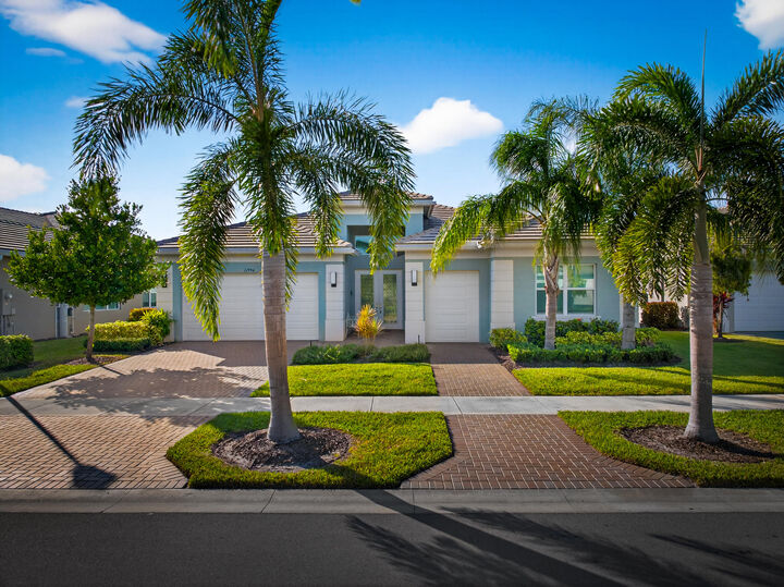 Property Photo:  11990 SW Still Waters Avenue  FL 34987 