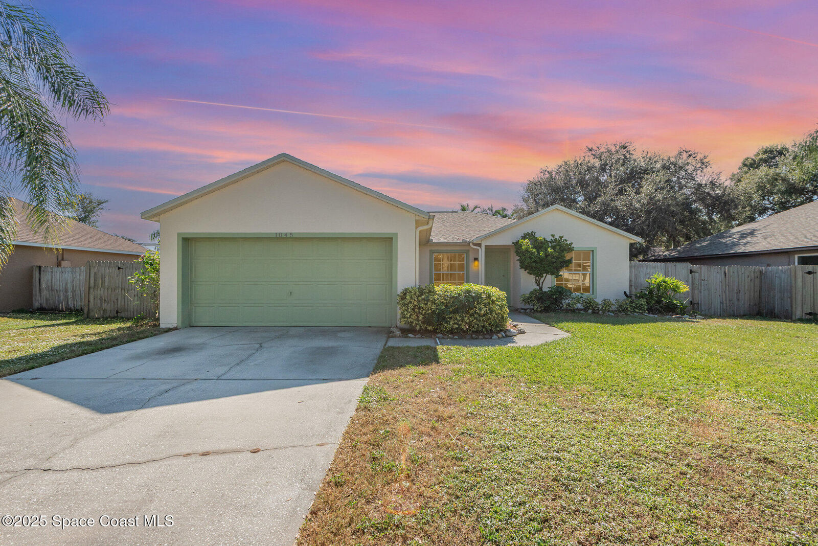 Property Photo:  1045 Jacaranda Circle  FL 32955 