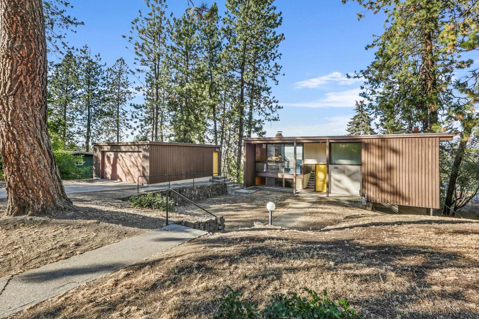 Property Photo:  3717 E 17th Ave  WA 99223 