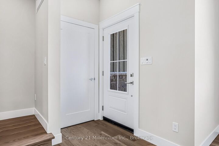 Property Photo:  3 Grenville Street N  ON N0H 2L0 