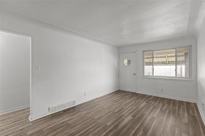 Property Photo: 415 Euclid Ave PA 15045