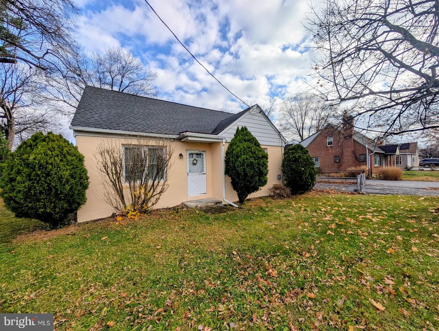 Property Photo:  530 Hogestown Road  PA 17050 