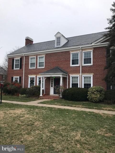 Property Photo: 4439 36th Street S B2 VA 22206