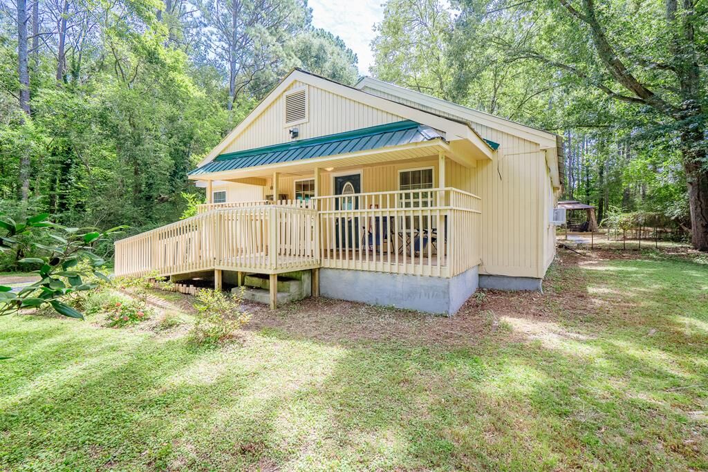 Property Photo: 296 Wagner Dr GA 30721