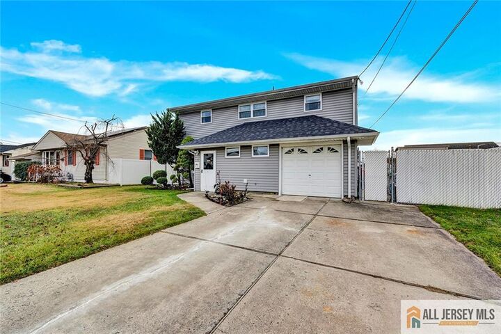 Property Photo:  85 Whitman Street  NJ 07008 