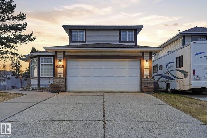 Property Photo:  5304 190 Street NW  AB T6M 2L2 