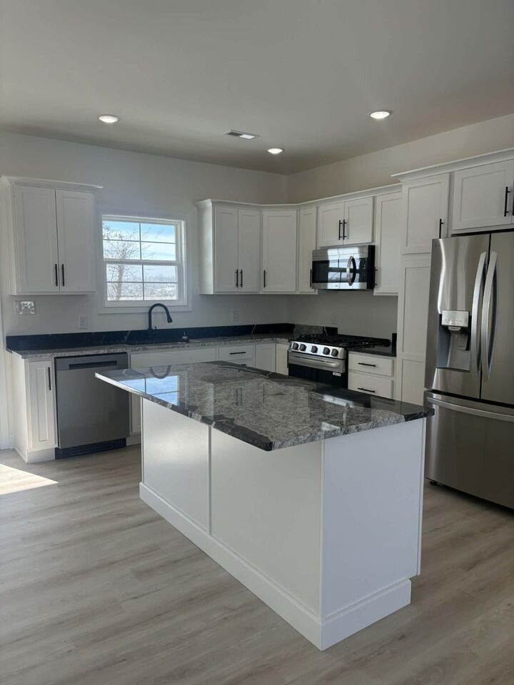 Property Photo:  551 Chickasaw Drive  KY 40475 