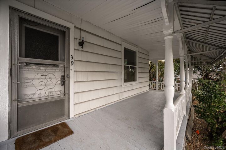 Property Photo: 39 Hamilton Avenue NY 10562