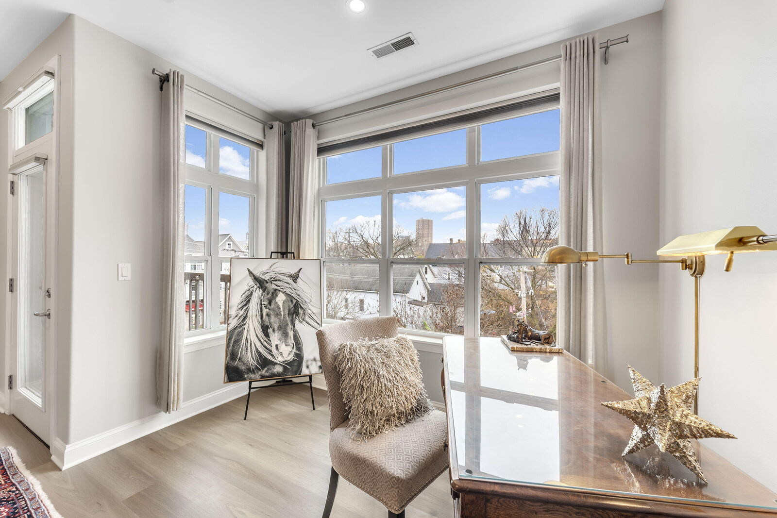 Property Photo: 1925 N Water St 409 WI 53202