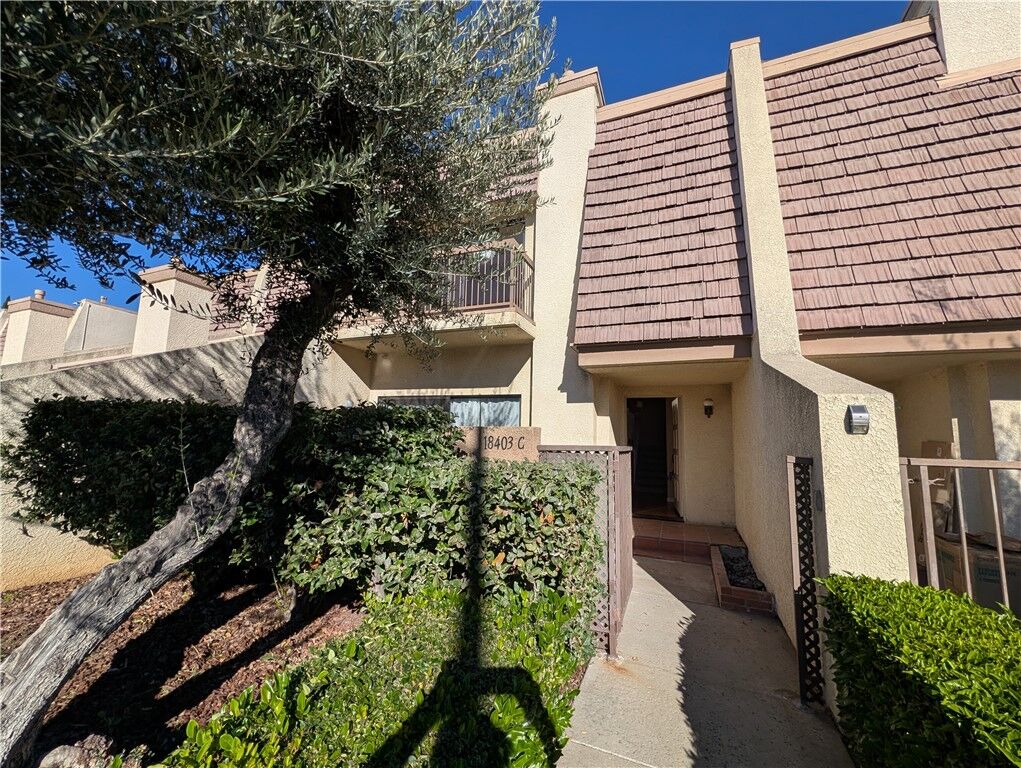 Property Photo:  18403 Unit C Collins  CA 91356 