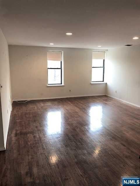 Property Photo:  109 Grand Avenue 3B  NJ 07631 