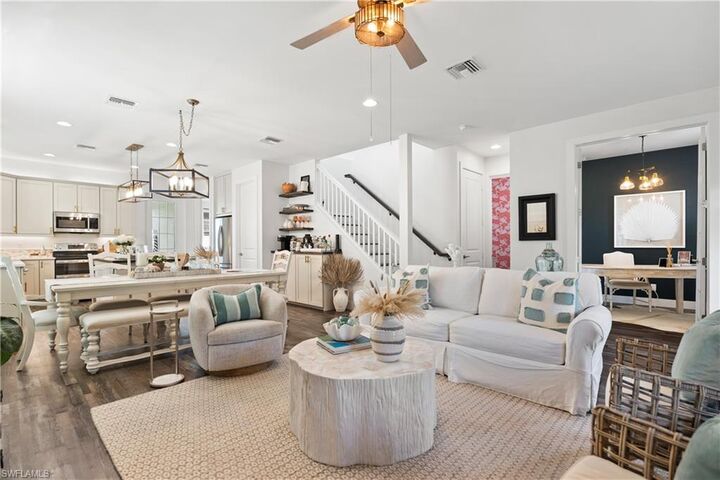 Property Photo:  3060 Woodside Ave  FL 34112 