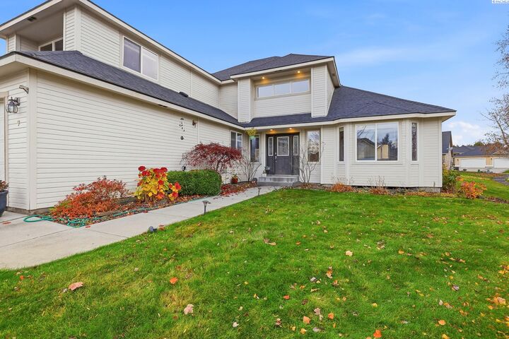 Property Photo:  7 Buttercup Ct  WA 99301 