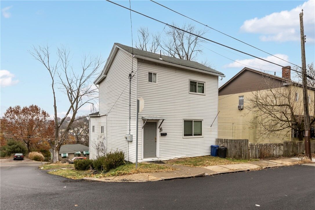 Property Photo: 920 Wymore St PA 15220