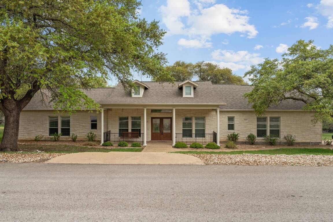 Property Photo: 21507 Lakefront Dr Drive TX 78645
