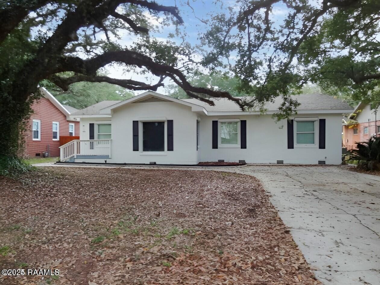Property Photo: 102 Myrtle Oak Drive LA 70563