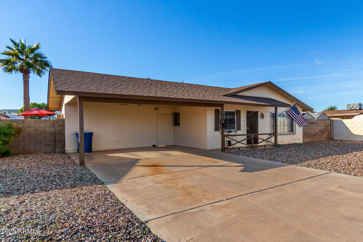 Property Photo: 1424 N Scovel Street AZ 85288