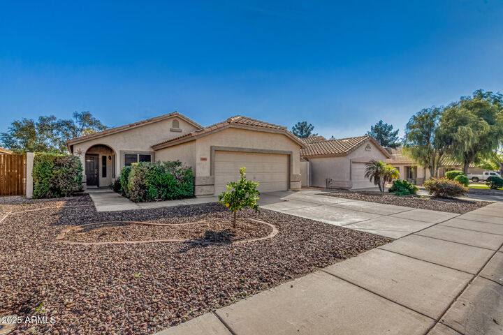 Property Photo:  215 N Tiago Drive  AZ 85233 