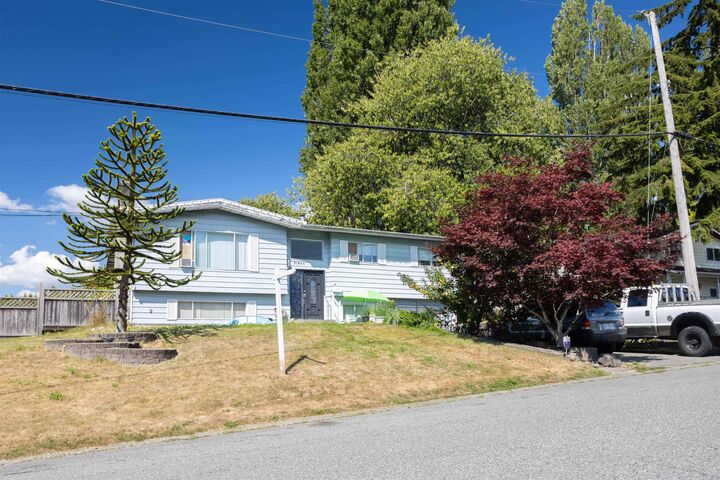 Property Photo:  31465 Aerolane Avenue  BC V2T 4B5 
