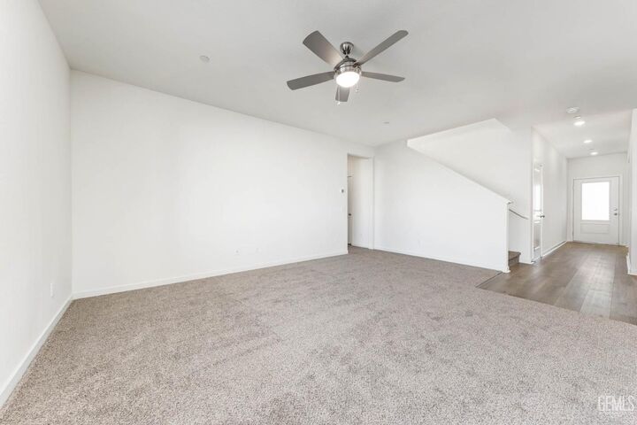 Property Photo: 7919 Blueberry Avenue CA 93313