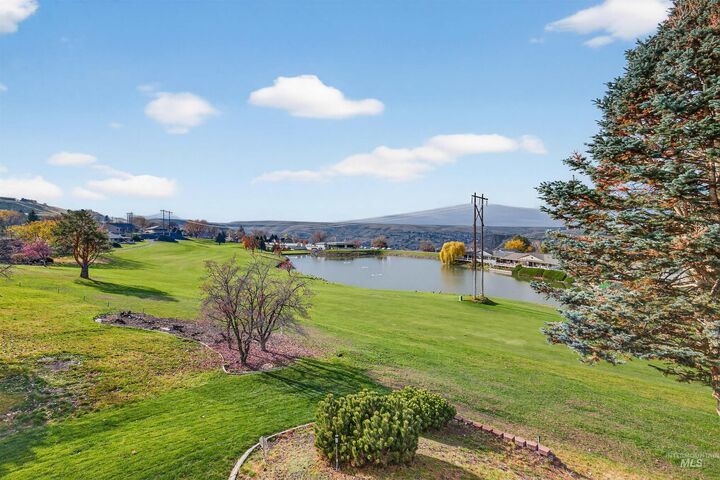 Property Photo: 3887 Lakeview Dr ID 83501