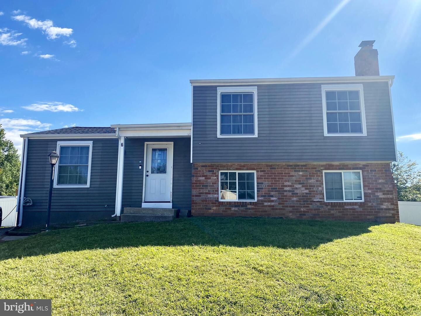 Property Photo:  6 New Kent Court  MD 21228 