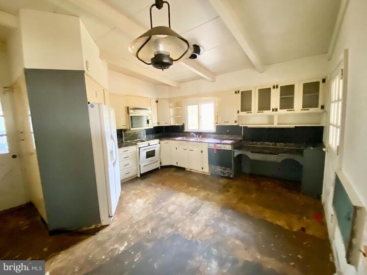 Property Photo:  323 Concord Avenue  NJ 08618 