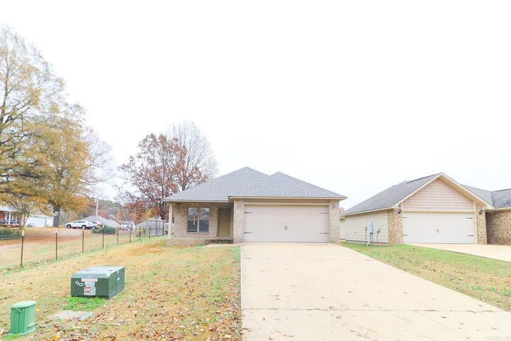 Property Photo: 322 W School AR 72417