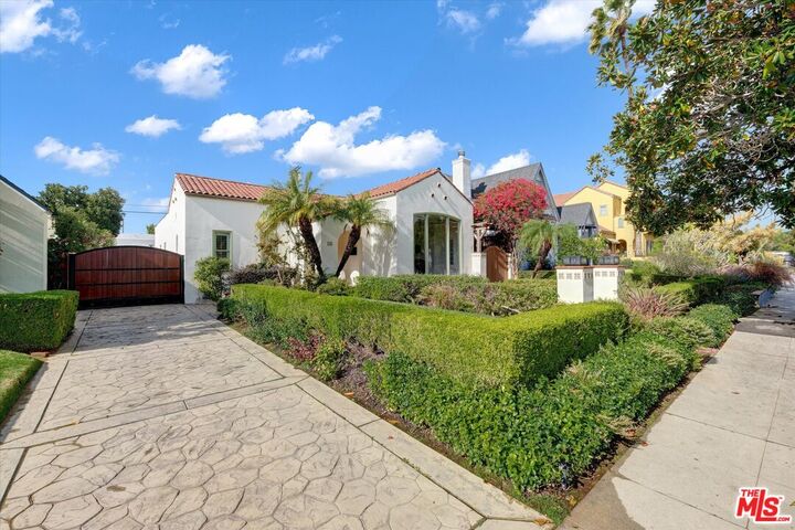 Property Photo: 135 N Gower St CA 90004