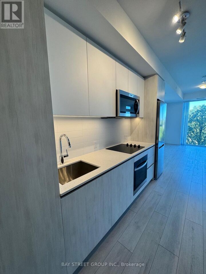 Property Photo:  5858 Yonge Street 526  ON M2M 0C6 