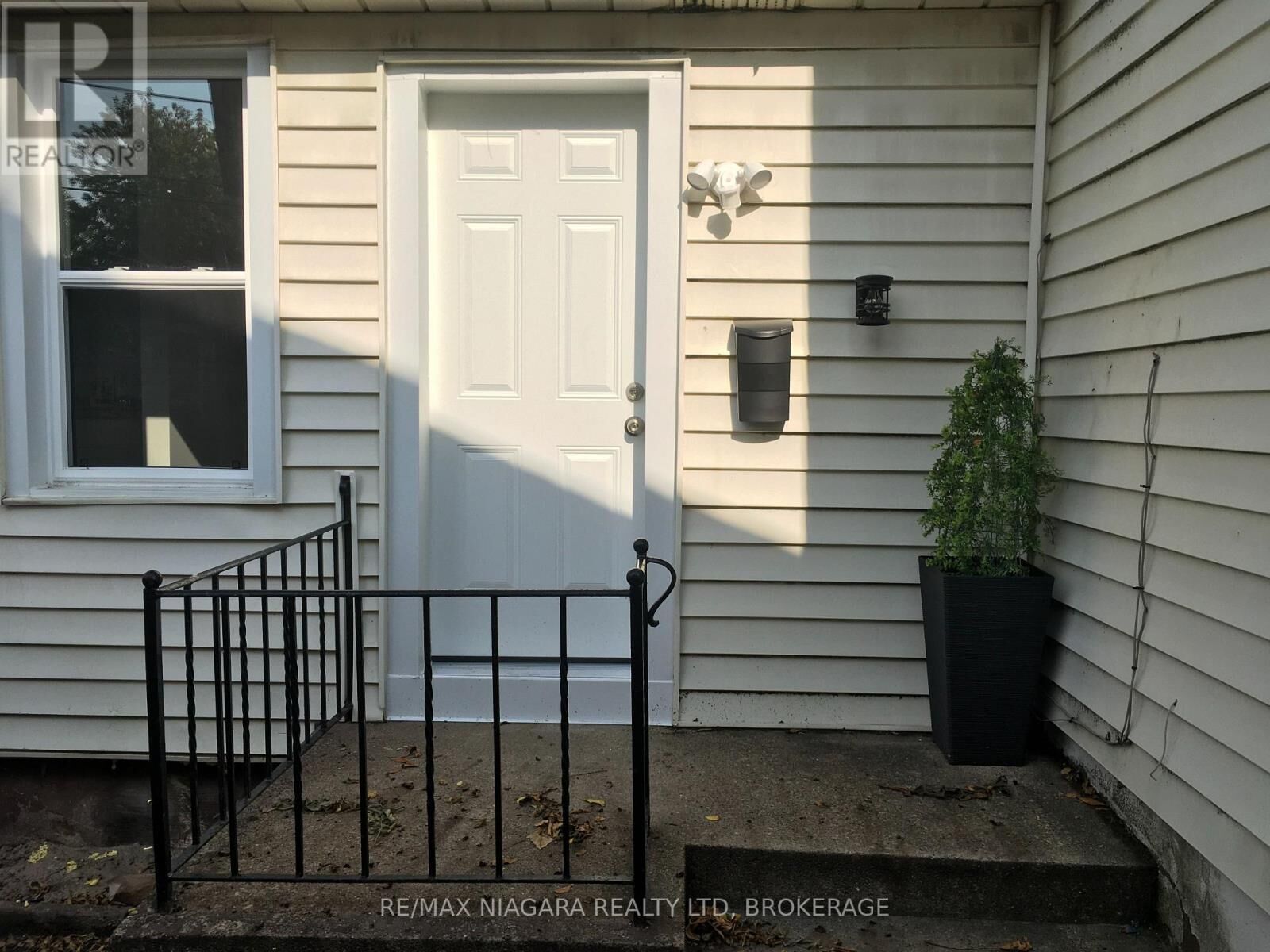 Property Photo: 163 Welland Avenue Rear Unit ON L2R 2N9