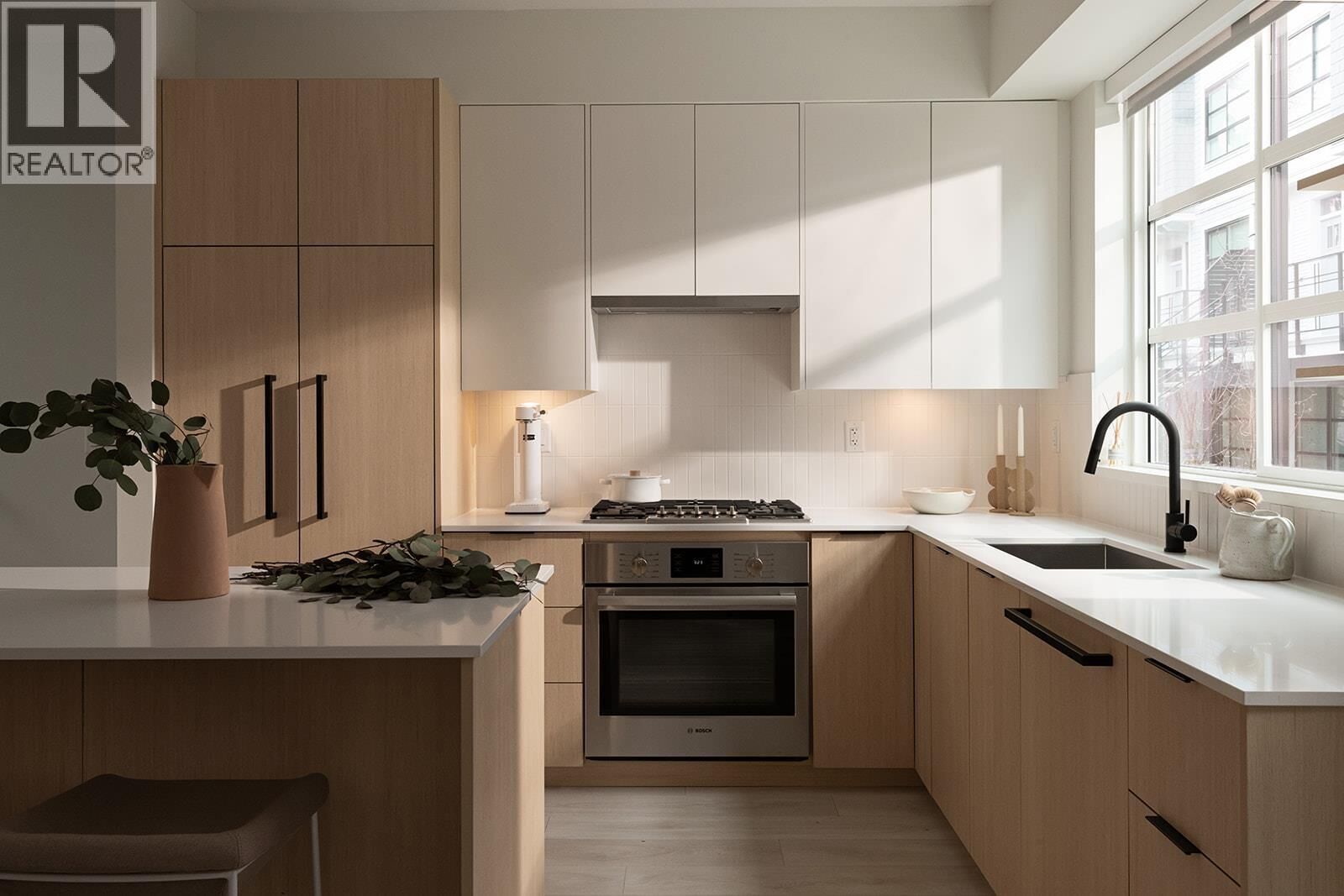 Property Photo:  2045 Heritage Park Lane 125  BC V7H 0E3 