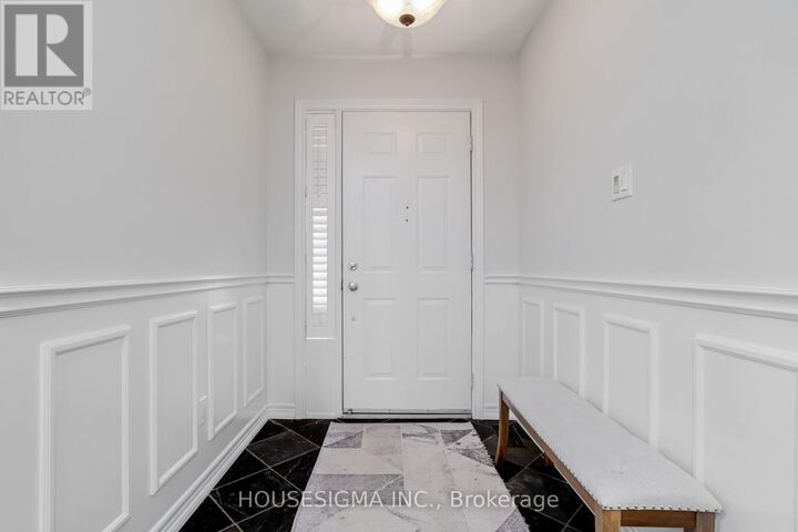 Property Photo:  1475 Ravensmoor Crescent  ON L5M 3L4 