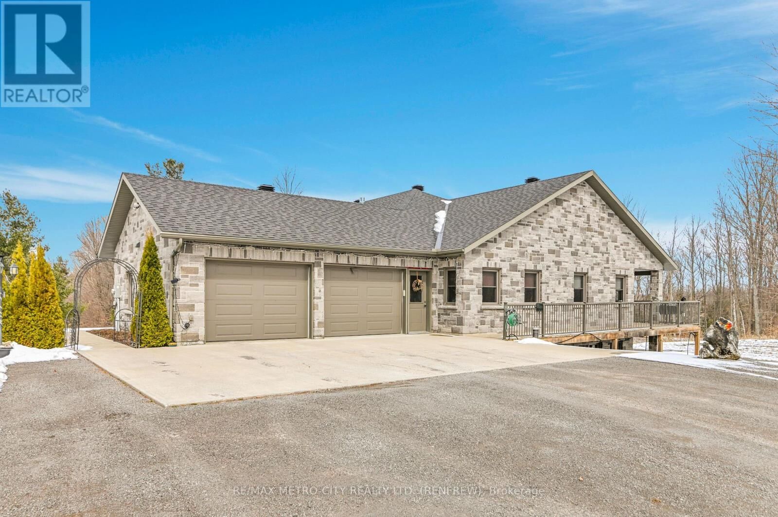 Property Photo:  3280 Burnstown Road  ON K7V 3Z9 