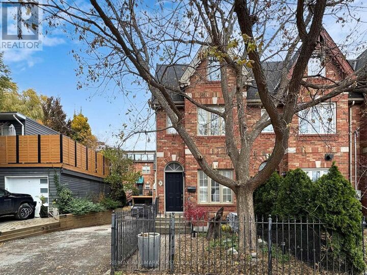 Property Photo:  9D Woodfield Road  ON M4L 2W4 