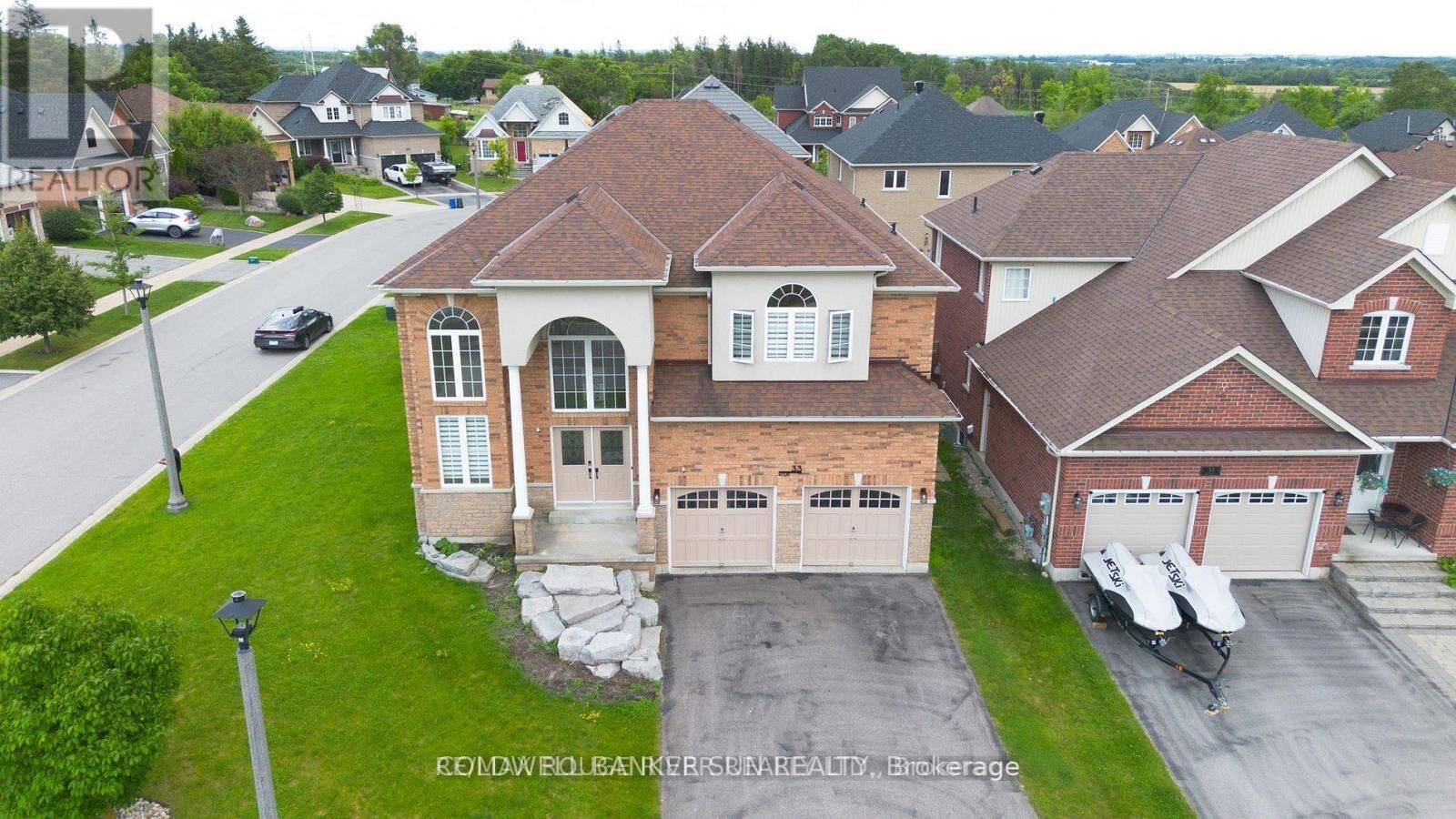 Property Photo: 33 Ellis Crescent ON K9V 0A5