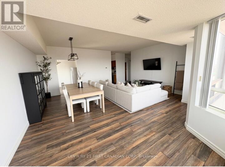 Photo de la propriété:  744 Wonderland Road South 1206  ON N6K 4K3 