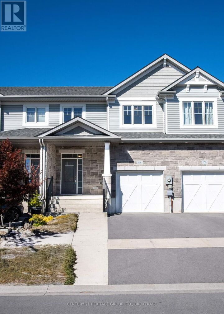 Photo de la propriété:  1261 Max Crescent  ON K7P 0P2 